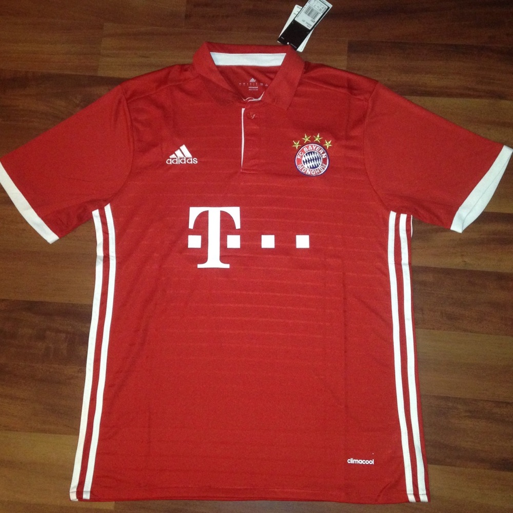 Bayern Munich home jersey Men’s XL